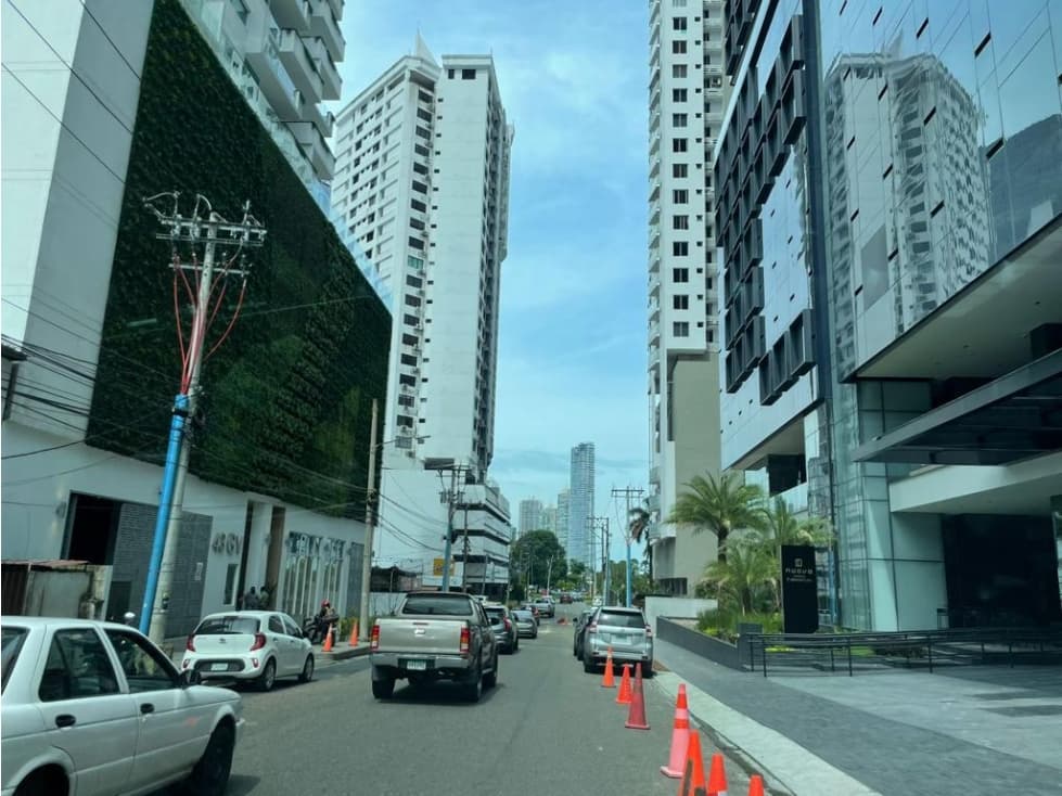 LOCAL COMERCIAL EN BELLA VISTA | PH 43 GV — foto 2
