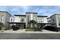 Vendo Hermosa Casa ubicada en Costa Sur-COSTA LINDA Mod. MILLENNIAL
