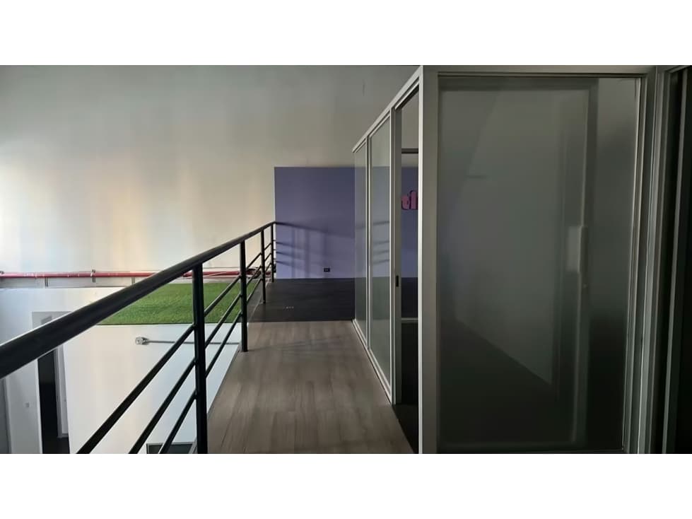 Oficina en Alquiler en San Francisco | 297m² con Múltiples Espacios — foto 2