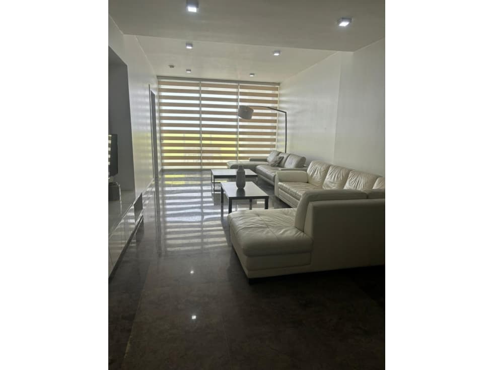 APARTAMENTO EN ALQUILER | LUJO Y VISTA AL MAR — foto 4