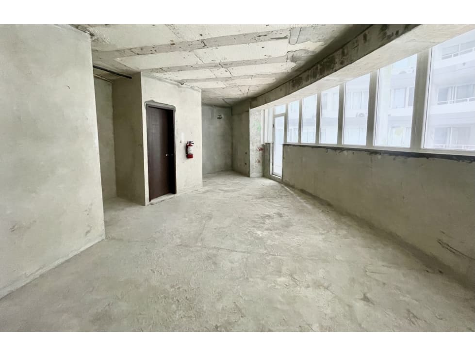 SE VENDE LOCAL COMERCIAL — foto 1