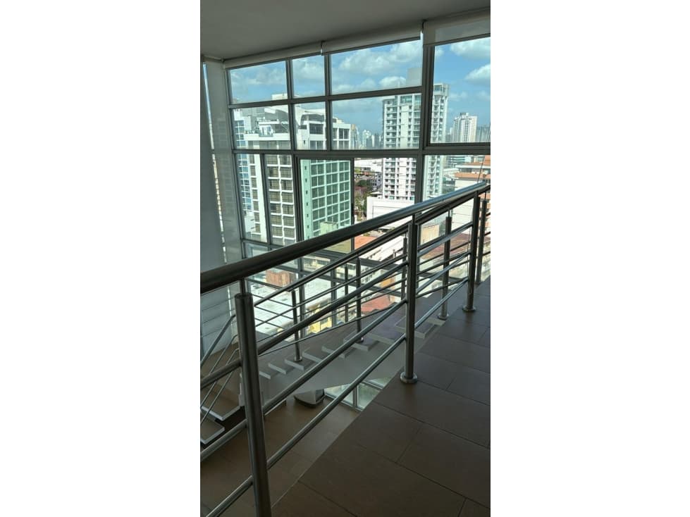 Venta de apartamento en Vía Argentina Ciudad de Panamá — foto 2