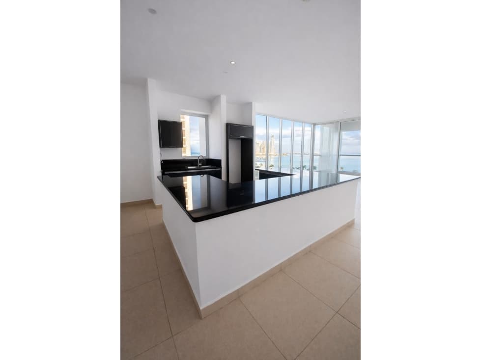 Apartamento en Alquiler y/o en Venta en Avenida Balboa — foto 2