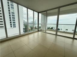 Apartamento en Alquiler y/o en Venta en Avenida Balboa