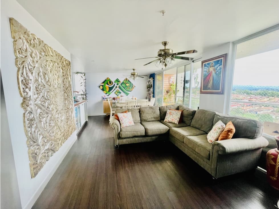 SE VENDE BELLO APARTAMENTO EN VILLA LUCRE LINDO EDIFICIO - USD 255,000 — foto 1