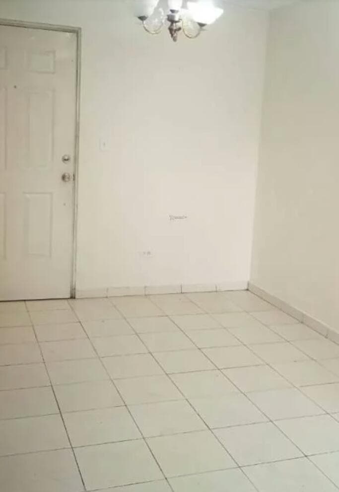 ALQUILER APARTAMENTO SEMI AMOBLADO 12 DE OCTUBRE — foto 5