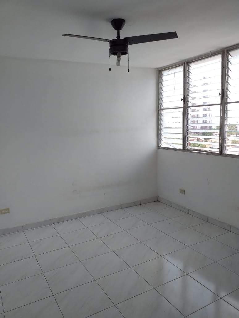 VENTA APARTAMENTO VIA PORRAS — foto 2