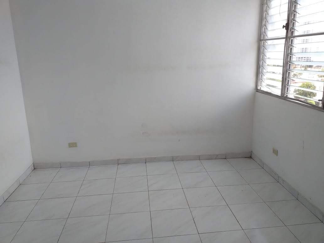 VENTA APARTAMENTO VIA PORRAS — foto 4