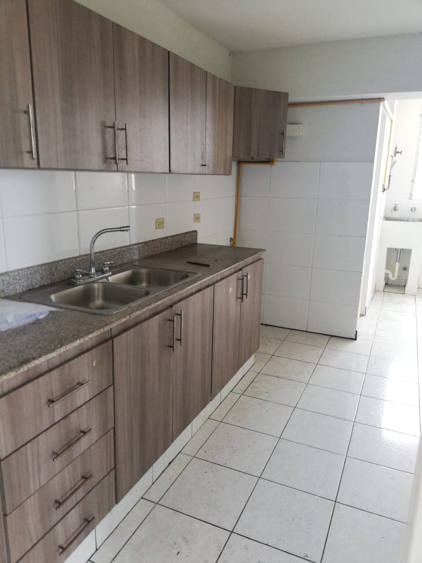 ALQUILER APARTAMENTO VIA PORRAS — foto 5