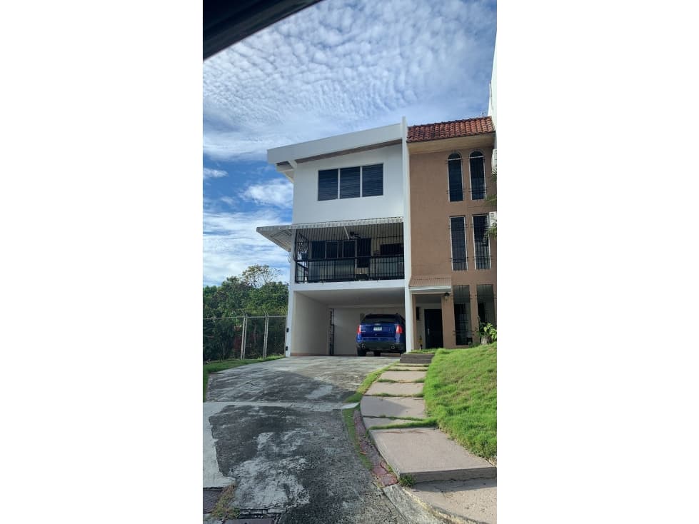 Casa urbanización los Ángeles 2 — foto 1