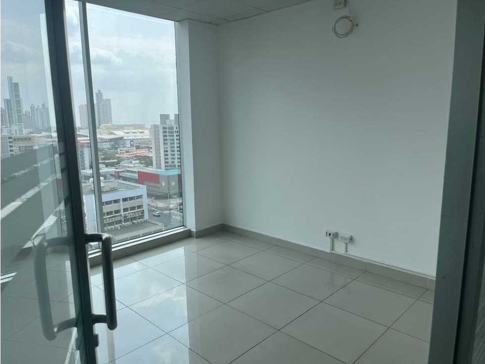 SE VENDE LOCAL COMERCIAL EN OBARRIO 03 — foto 4