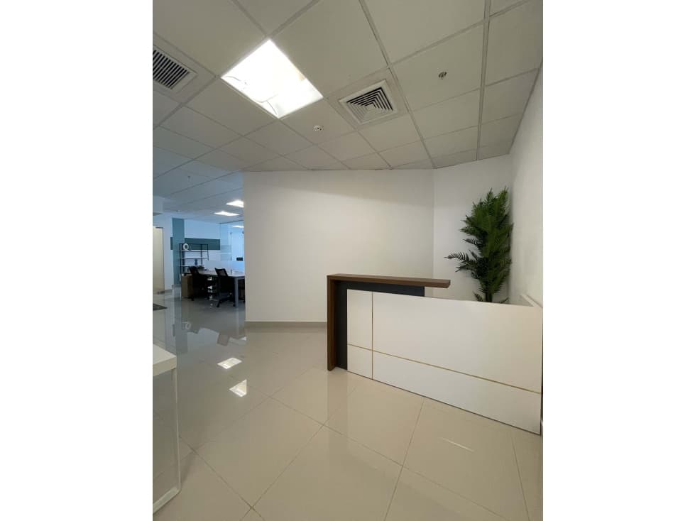 Se Alquila Oficina Amueblada Costa del Este (AL) — foto 1