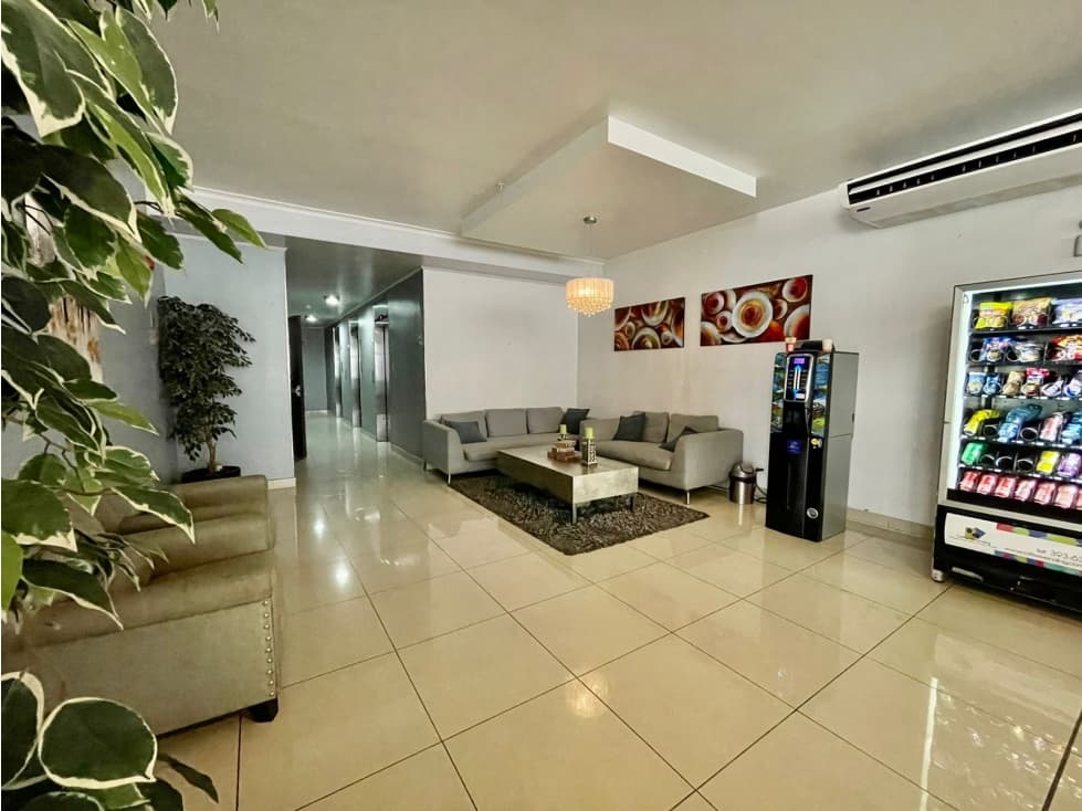 Se vende apartamento en Vía España — foto 1