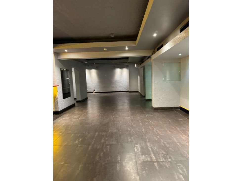 Alquiler de local comercial en Marbella — foto 4
