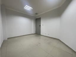 Venta de oficina en Avenida Balboa