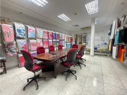 Alquiler de Casa Comercial en La Alameda