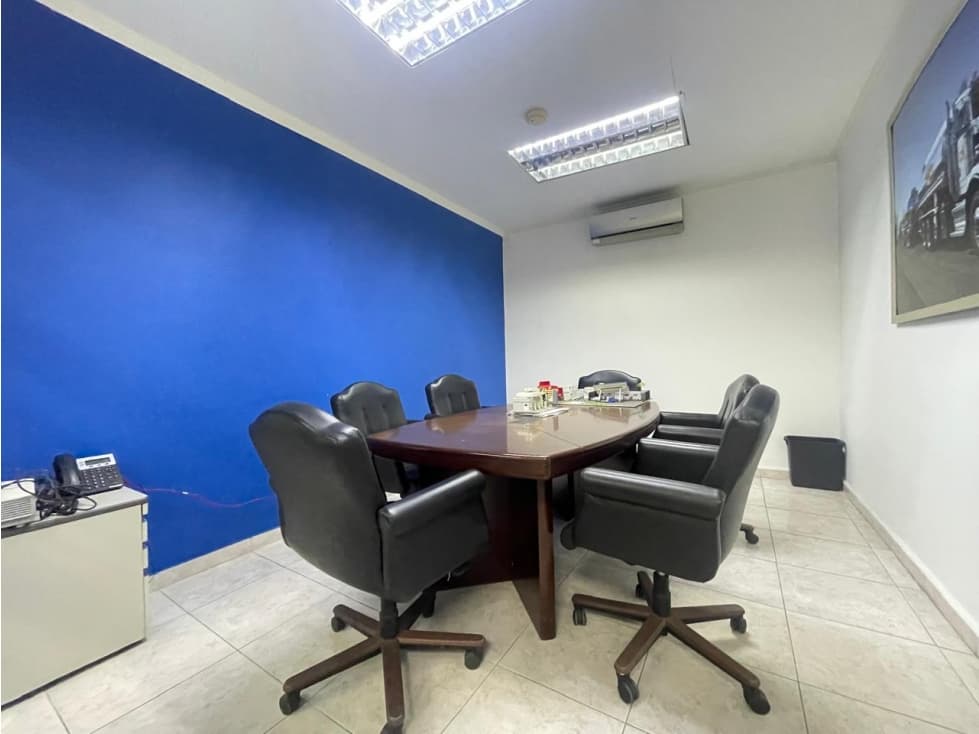 Alquiler de Casa Comercial en La Alameda — foto 2