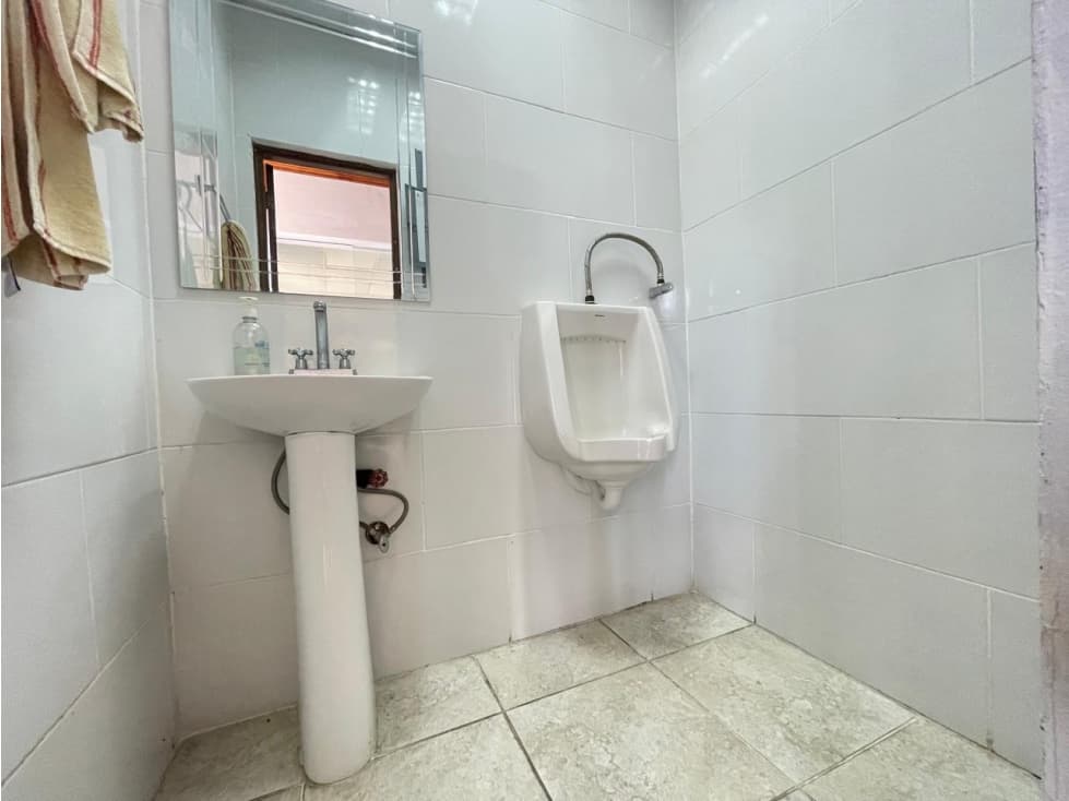 Alquiler de Casa Comercial en La Alameda — foto 3