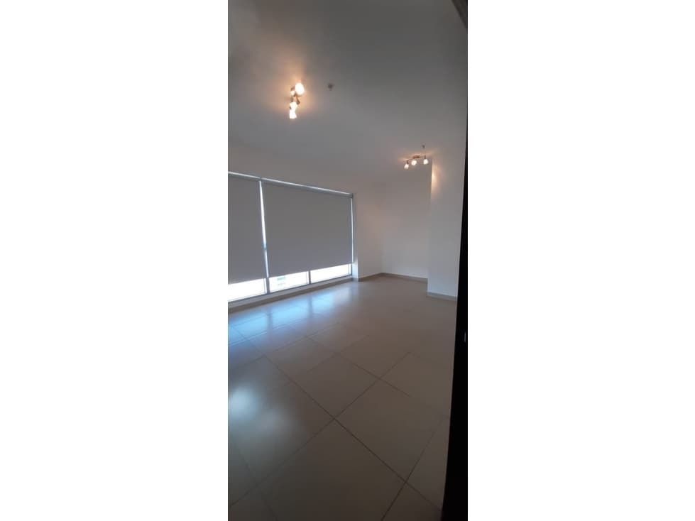 Alquiler de Apartamento en Avenida Balboa — foto 6