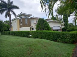 Venta de Casa en PH Tucan Country Club, Cocolí, Panamá