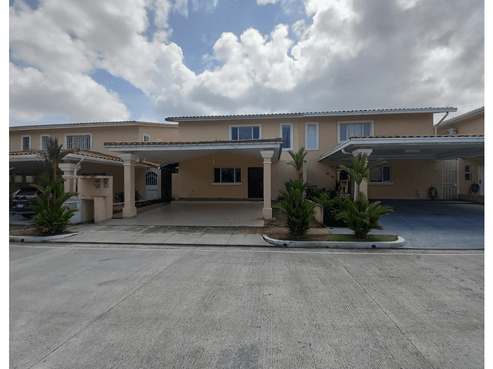 Venta de Casa en Villas del Golf , Villa Lucre — foto 1
