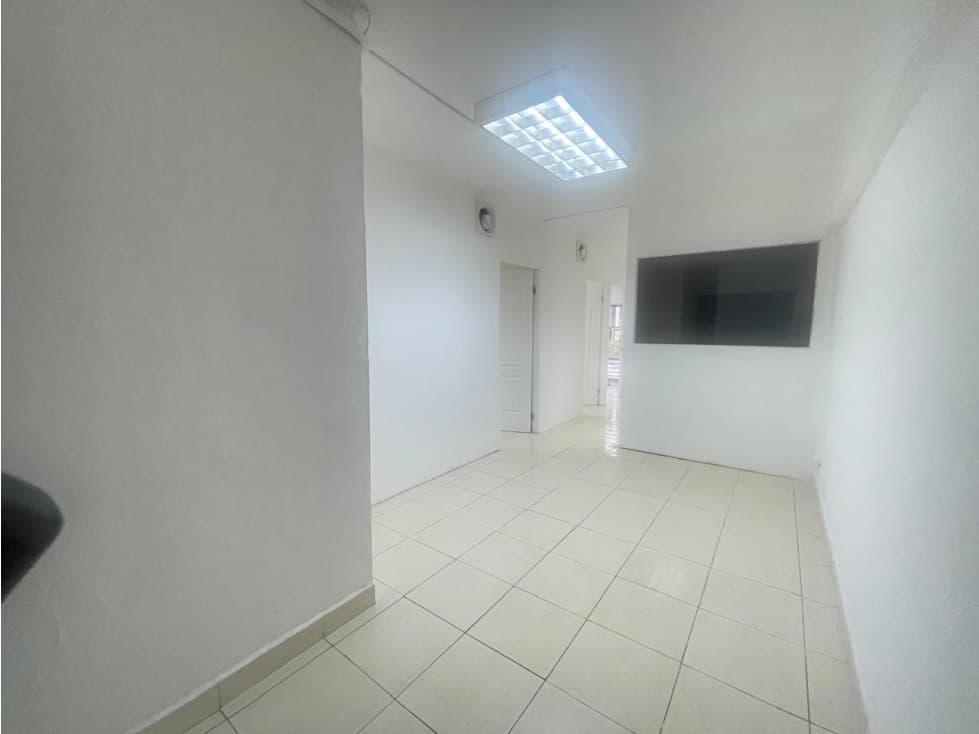 Alquiler de Local Comercial en Vía España — foto 1