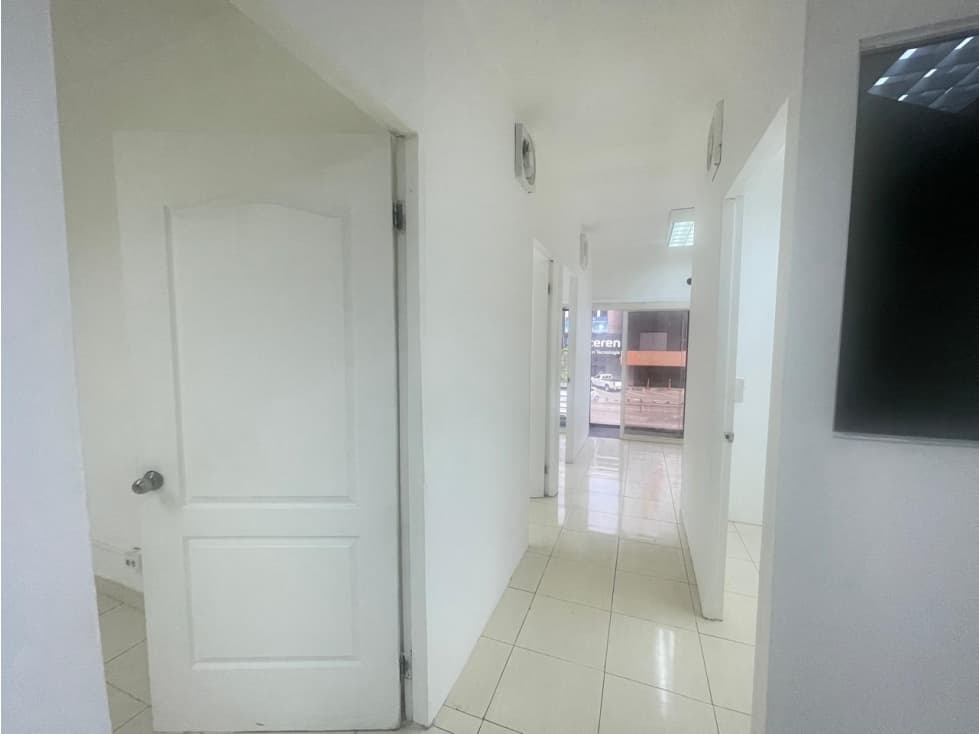 Alquiler de Local Comercial en Vía España — foto 3