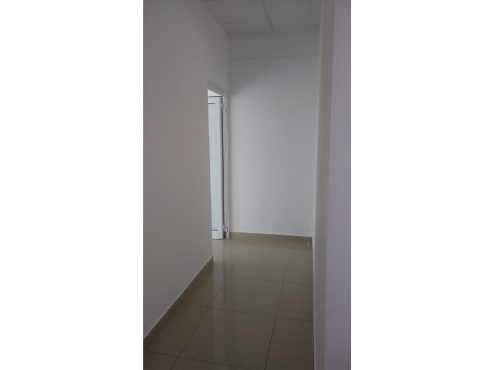 Alquiler de oficina en Bella vista — foto 1