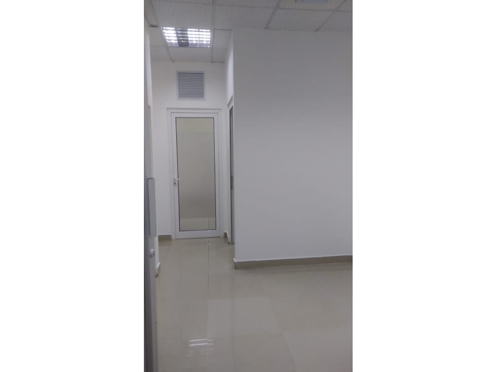 Alquiler de oficina en Bella vista — foto 2