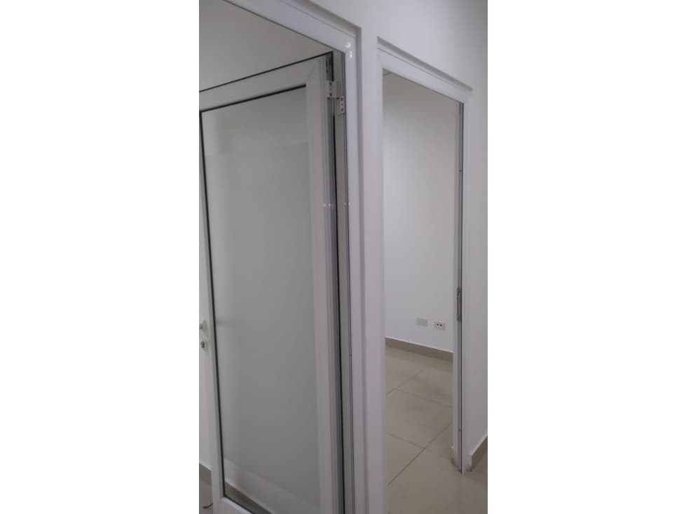 Alquiler de oficina en Bella vista — foto 3