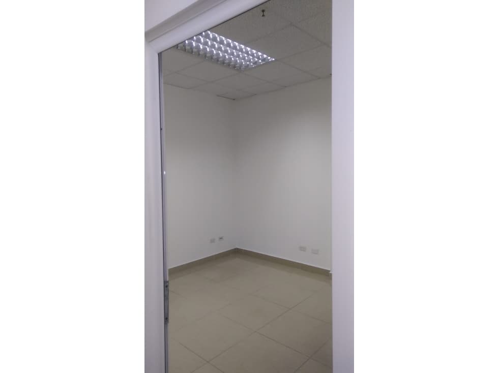 Alquiler de oficina en Bella vista — foto 5
