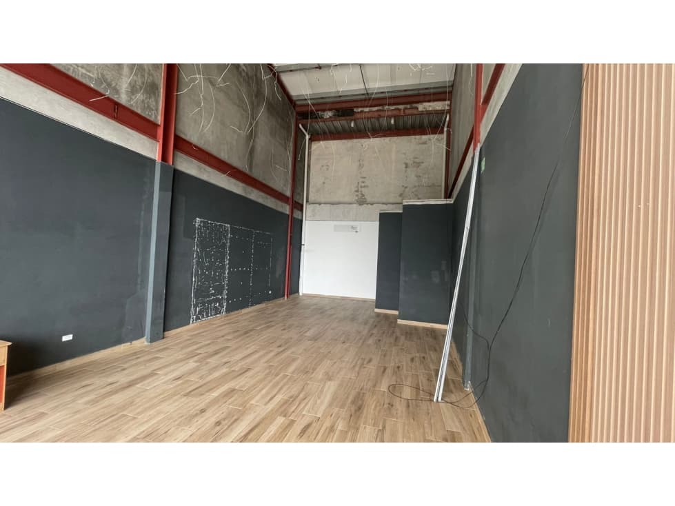 Alquiler de local comercial en Tumba Muerto — foto 4
