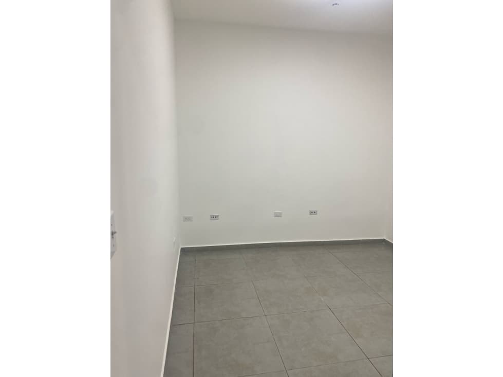 Alquiler de Local Comercial en Calle 50 — foto 2