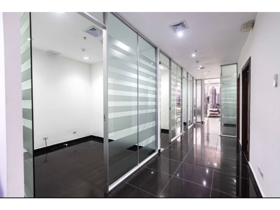 Venta de oficina amoblada en Obarrio, Panamá — foto 5