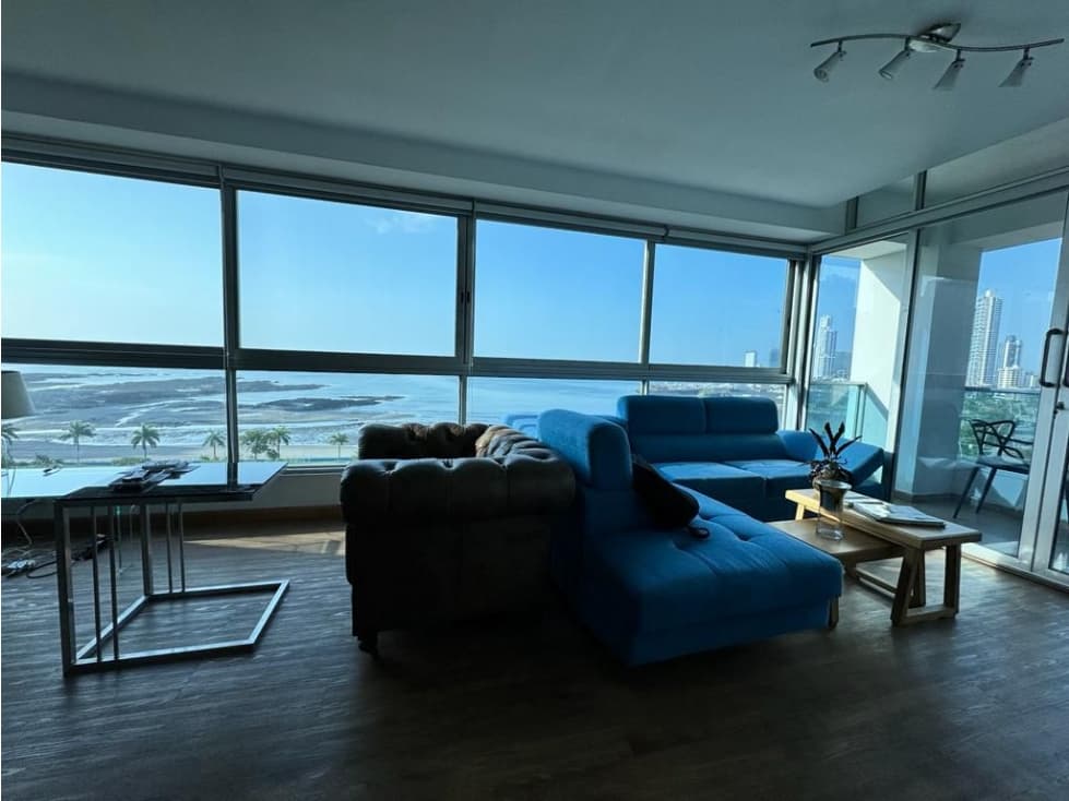 Venta de Apartamento Vacío en Ave. Balboa, Panamá — foto 2