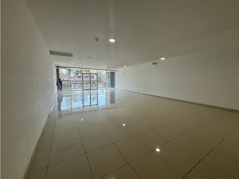 Local Comercial en Signature Point: Tu Nuevo Espacio de Éxito — foto 3
