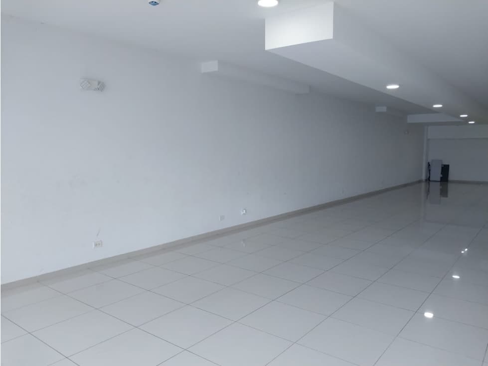 Local Comercial en Signature Point: Tu Nuevo Espacio de Éxito — foto 5