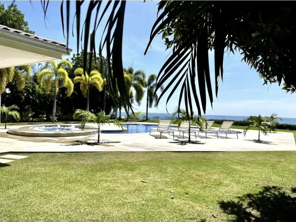 Venta de casa frente a la playa - Bijao — foto 2