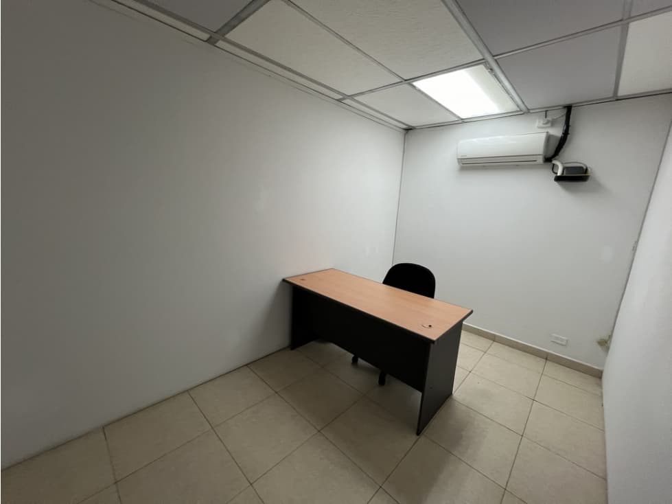 SE VENDE OFICINA EN AVE. FEDERICO BOYD — foto 1