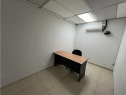 SE VENDE OFICINA EN AVE. FEDERICO BOYD
