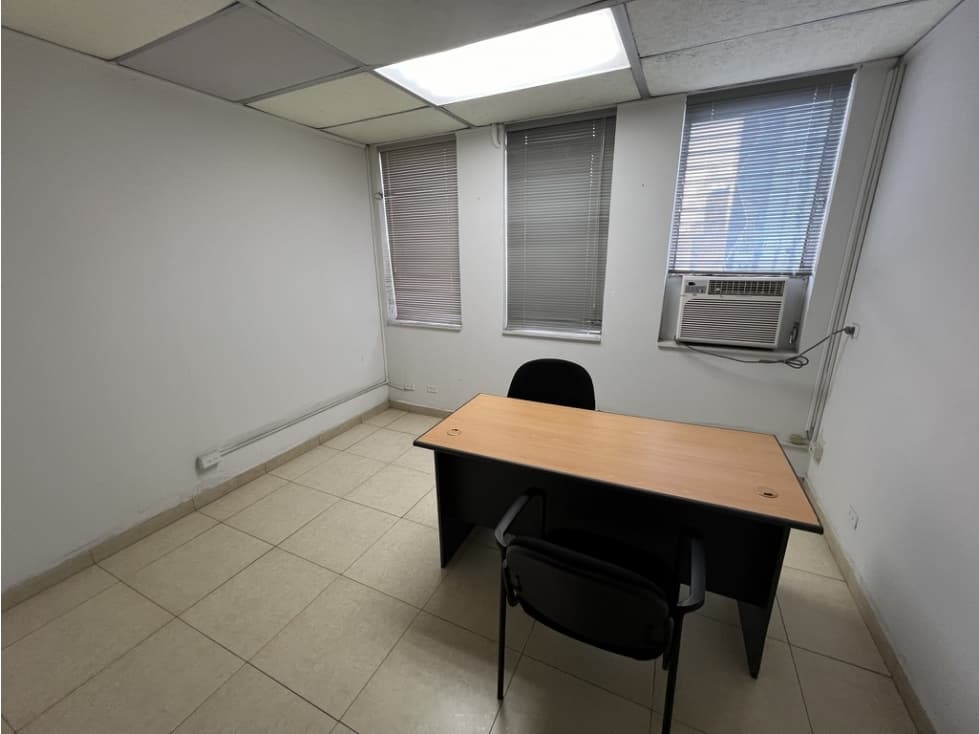 SE VENDE OFICINA EN AVE. FEDERICO BOYD — foto 5
