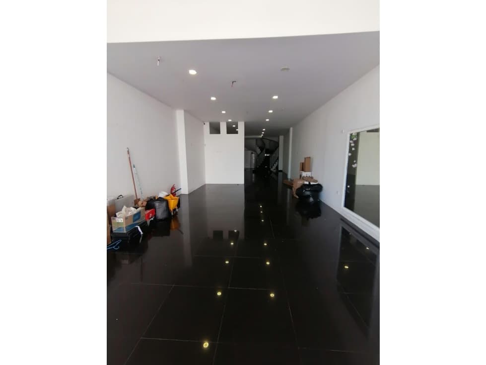 Se alquila de Local Comercial en Obarrio — foto 2