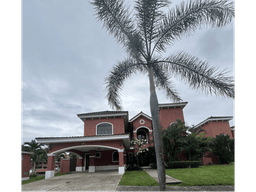 Venta de Casa Unifamiliar en Clayton Panama