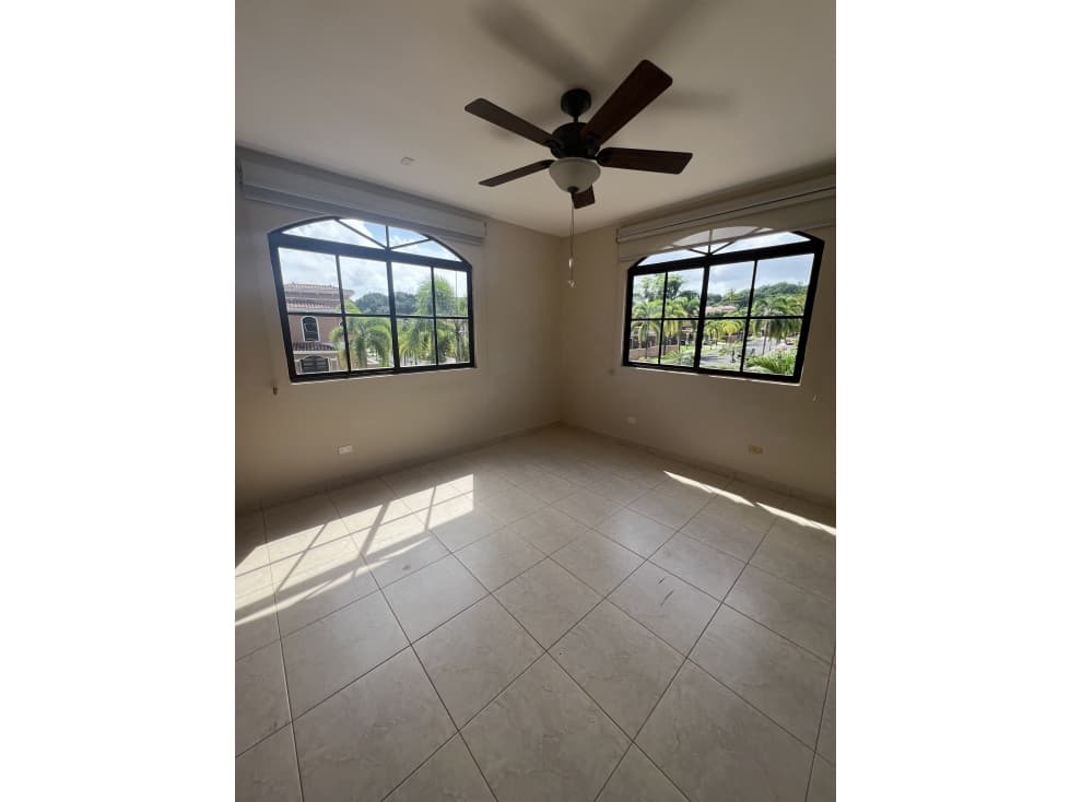 Venta de Casa Unifamiliar en Clayton Panama — foto 3