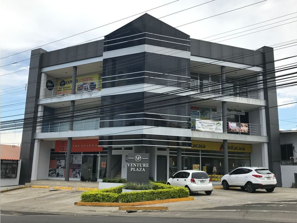 ALQUILER DE LOCAL COMERCIAL EN VENTURE PLAZA LA CHORRERA — foto 1