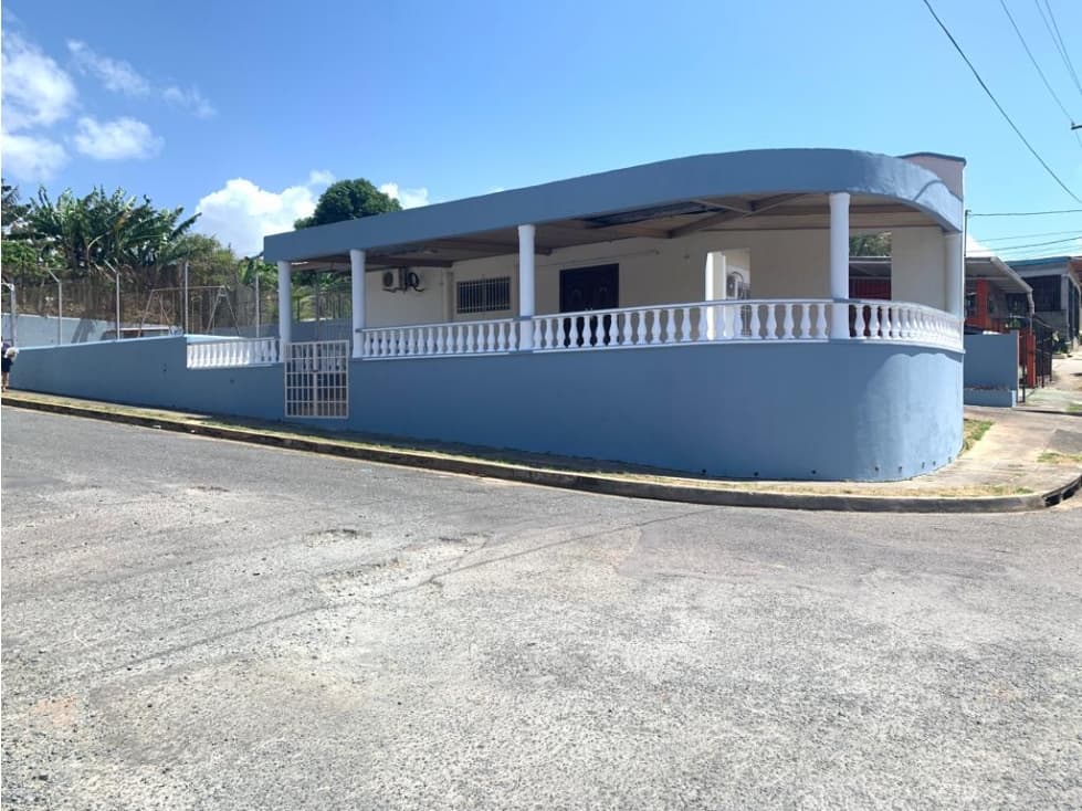 VENDO CASA URBANIZACION LAS LOMAS LA CHORRERA — foto 1