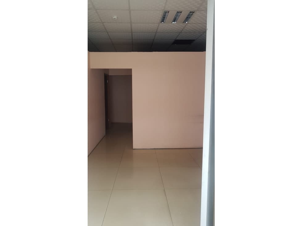 Se Alquila céntrico local comercial en La Chorrera — foto 3