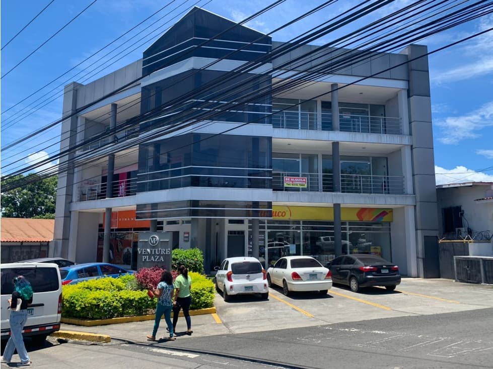 ALQUILER DE LOCAL COMERCIAL EN VENTURE PLAZA LA CHORRERA — foto 2