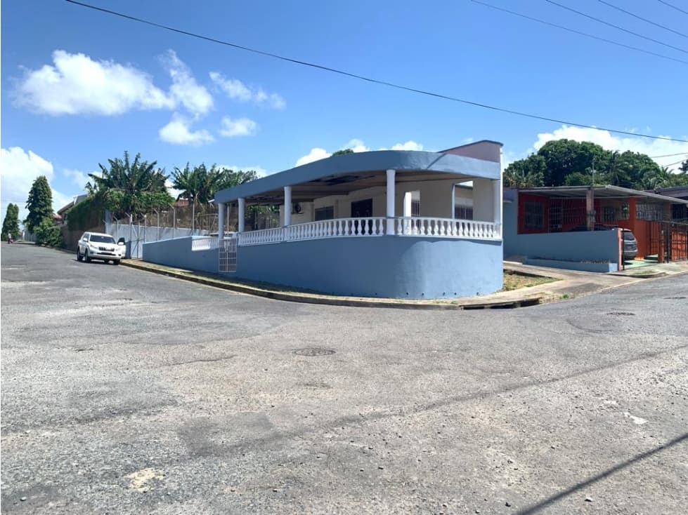 VENDO CASA URBANIZACION LAS LOMAS LA CHORRERA — foto 3