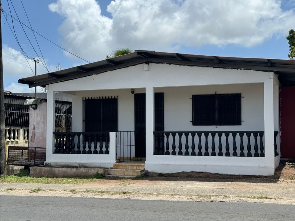 VENDO PROPIEDAD COMERCIAL EN EL CENTRO DE LA CHORRERA — foto 2